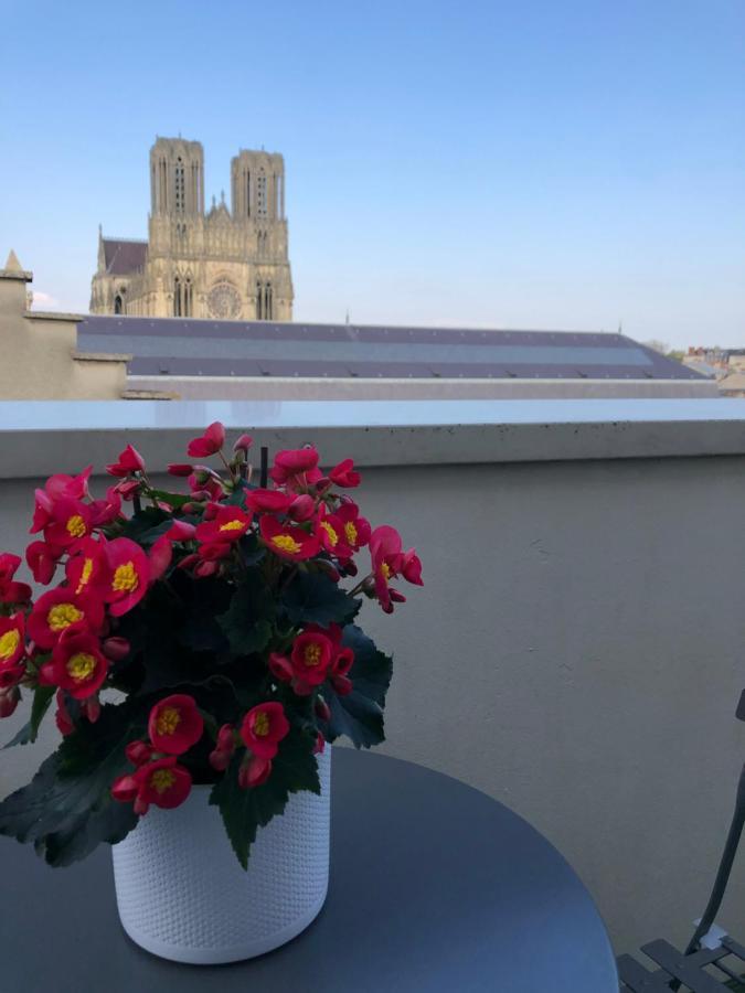 Studio Cosy Vue Cathedrale Reims Exterior foto